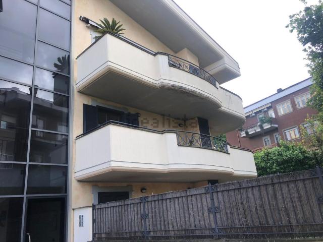 Appartamento in vendita di 55 m² in Via Vecchia di Grottaferrata, 16