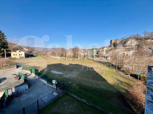 Appartamento in vendita di 55 m² in Via Alberto Scarzella