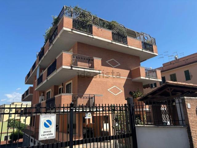 Appartamento in vendita di 55 m² in Via Andrea Barbazza
