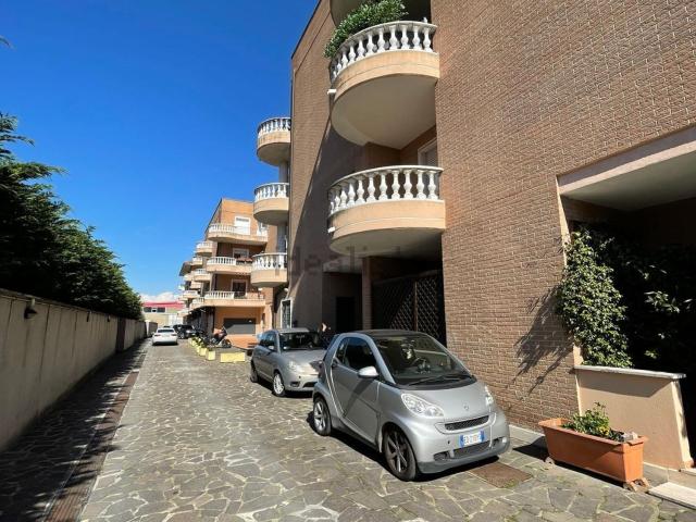 Appartamento in vendita di 55 m² in Via dei Castelli Romani, 50