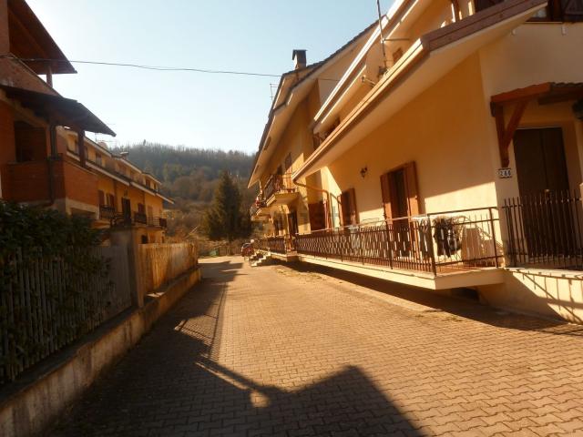 Appartamento in vendita di 55 m² in Via dei Marsi, 180