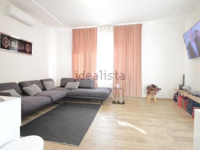 Appartamento in vendita di 55 m² in Via del Triumvirato, 42