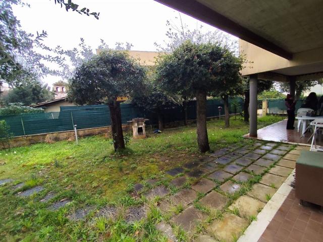 Appartamento in vendita di 55 m² in Via delle Azalee, 68