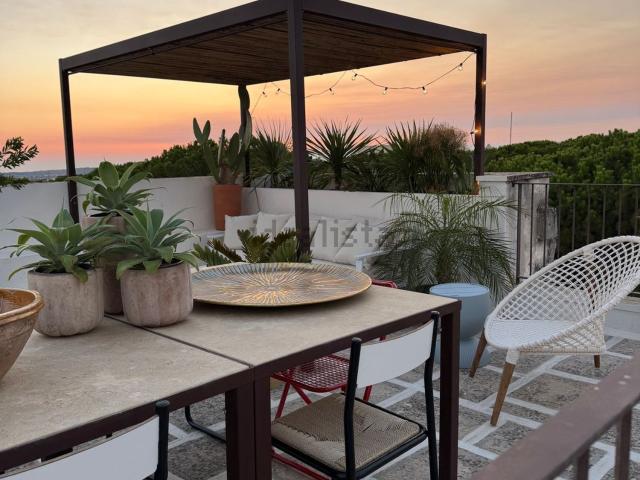 Appartamento in vendita di 55 m² in Via Ellenica, 72