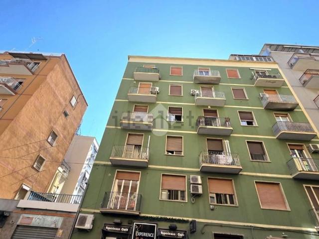Appartamento in vendita di 55 m² in Via Giulio Petroni, 28