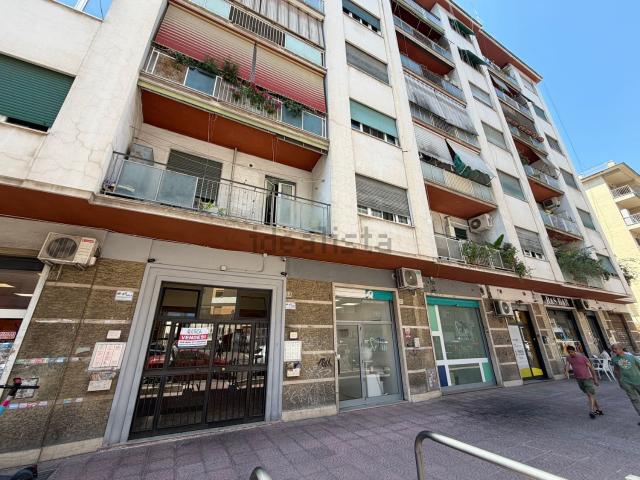 Appartamento in vendita di 55 m² in Via Licinio Murena
