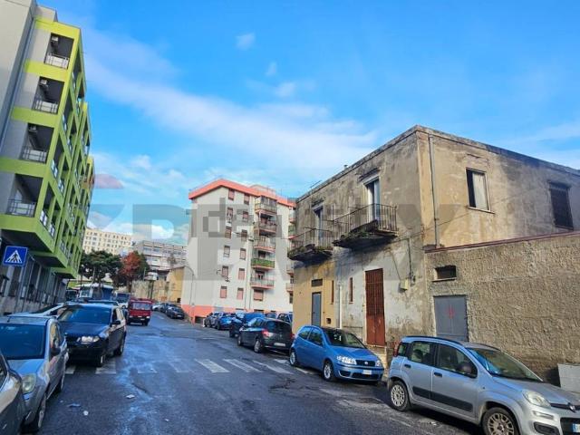 Appartamento in vendita di 55 m² in Via Sesto Properzio