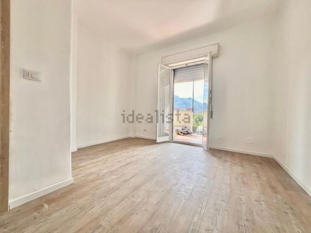 Appartamento in vendita di 55 m² in Viale della Regione Siciliana Nord Ovest, 2989