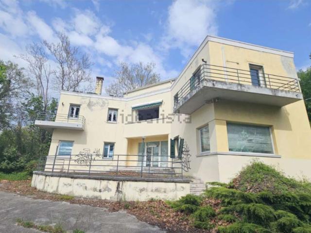 Appartamento in vendita di 564 m² in Via Sistiana