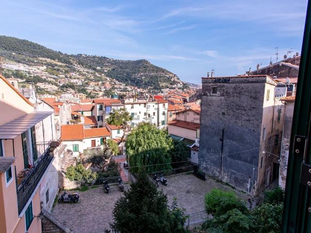 Appartamento in vendita di 56 m² in Salita alle Mura, 18