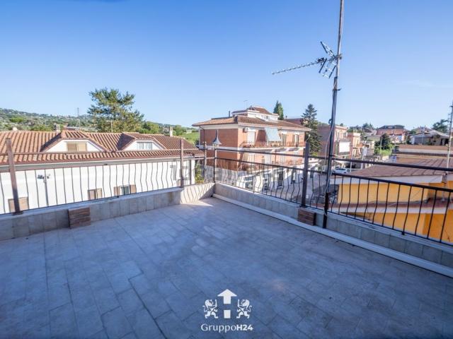 Appartamento in vendita di 56 m² in Via del Sassone, 79