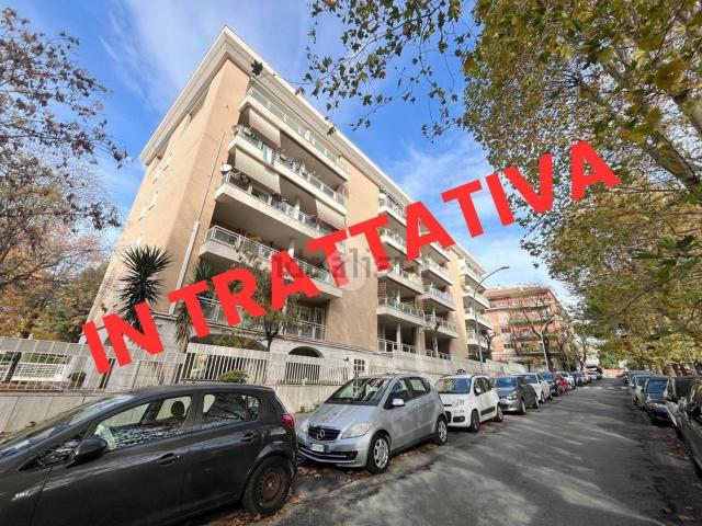 Appartamento in vendita di 56 m² in Viale Amelia, 65