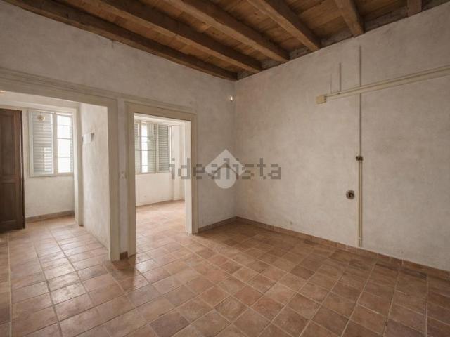 Appartamento in vendita di 576 m² in Via XXVI Aprile, 1