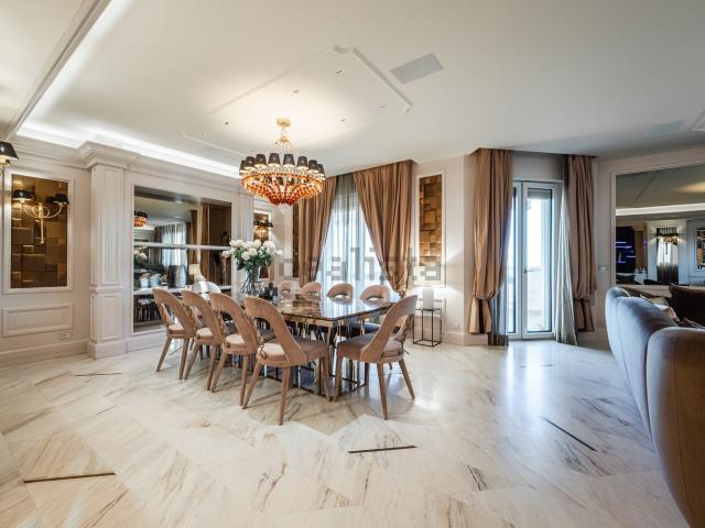 Appartamento in vendita di 580 m² in Via Pinerolo, 74