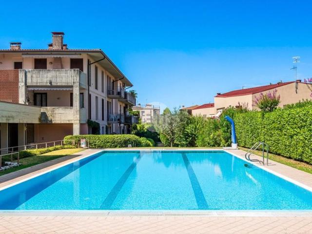 Appartamento in vendita di 58 m² in Via Ugo Foscolo, 3