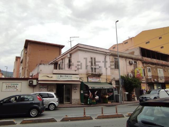 Appartamento in vendita di 58 m² in Via Consolare Valeria, 112