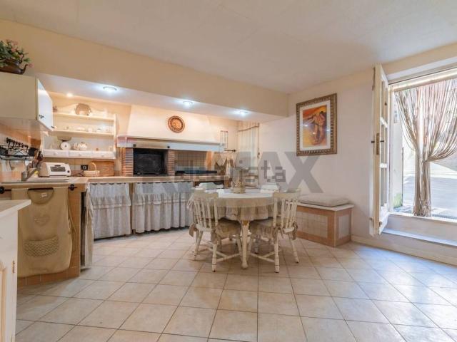 Appartamento in vendita di 58 m² in Via del Fiore, 77