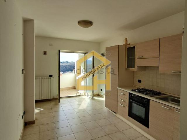 Appartamento in vendita di 58 m² in Via della Tota, 157