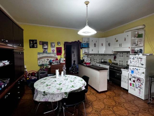 Appartamento in vendita di 58 m² in Via Faleriense Ovest, 24