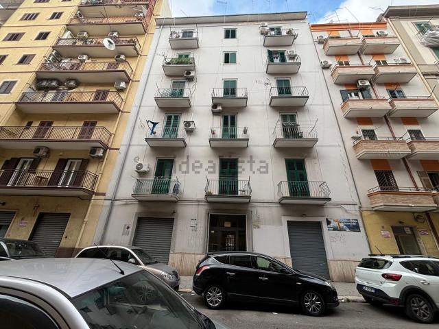 Appartamento in vendita di 58 m² in Via Fratelli Mellone, 37