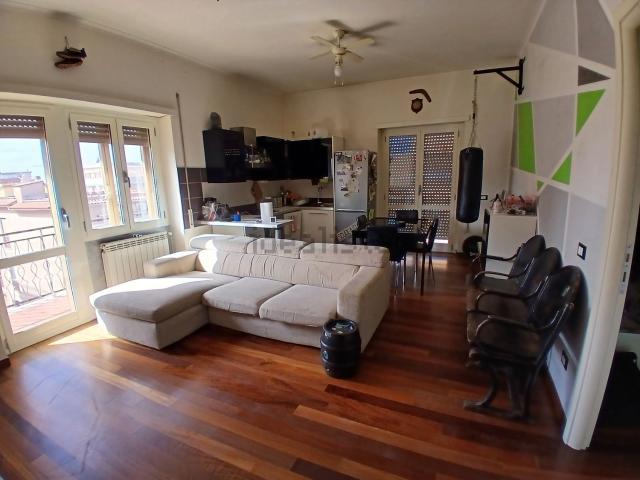 Appartamento in vendita di 58 m² in Via Limbiate