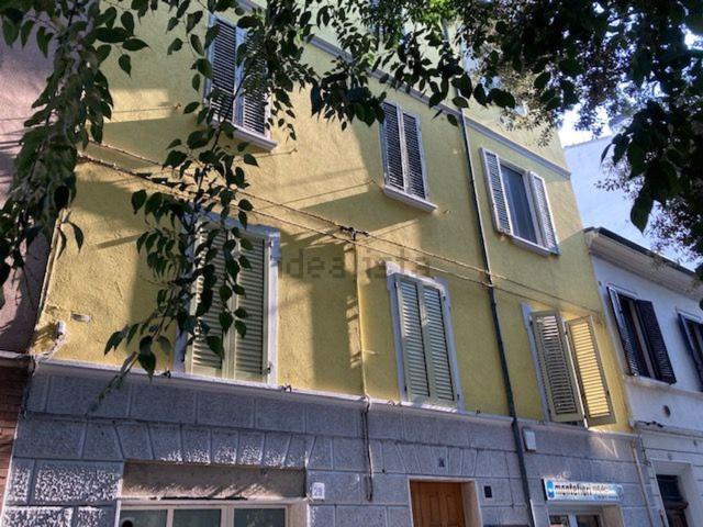 Appartamento in vendita di 58 m² in Viale IV Novembre, 25
