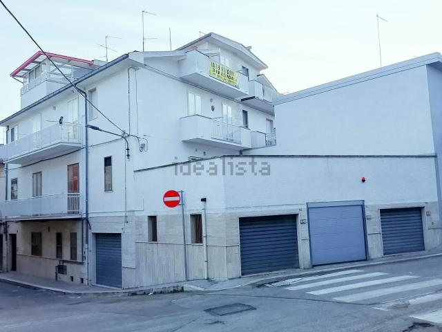 Appartamento in vendita di 590 m² in Via Alessandro Volta