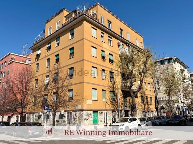 Appartamento in vendita di 59 m² in Via degli Opimiani, 46