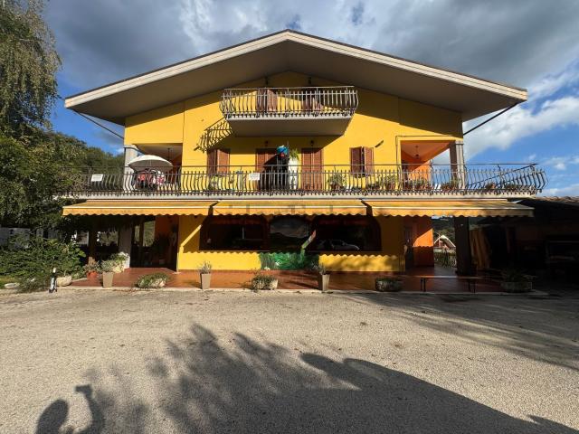 Appartamento in vendita di 59 m² in Via della Vittoria, 57