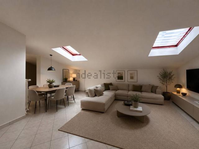 Appartamento in vendita di 59 m² in Via Lago di Albano, 1