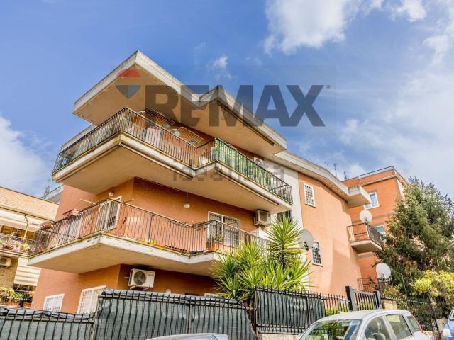 Appartamento in vendita di 59 m² in Via Montespertoli, 62
