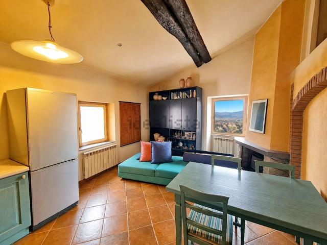 Appartamento in vendita di 63 m² in Via Franciosi