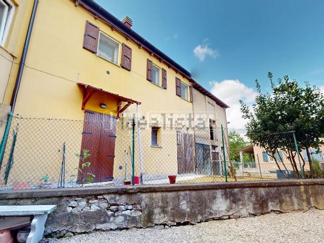 Appartamento in vendita di 63 m² in Via Isola, 160