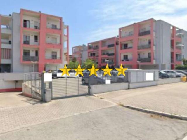 Appartamento in vendita di 63 m² in Via Lago di Civita