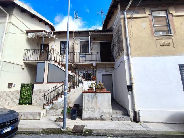 Appartamento in vendita di 63 m² in Via San Costantino, 36