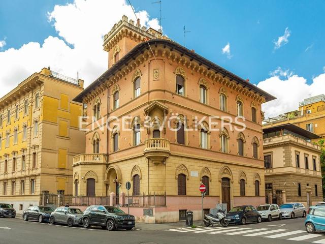 Appartamento in vendita di 600 m² in Via Boezio