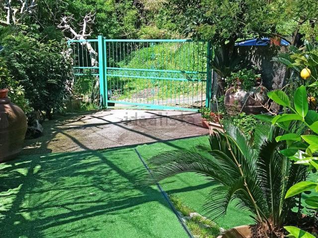 Appartamento in vendita di 600 m² in Via Lepantine