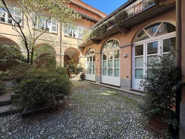 Appartamento in vendita di 600 m² in Via XX Settembre, 23