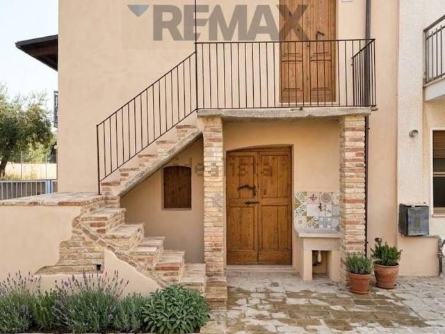 Appartamento in vendita di 60 m² in Contrada Villa Andreoli, 101