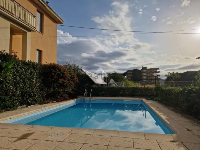 Appartamento in vendita di 60 m² in Corso Genova, 150