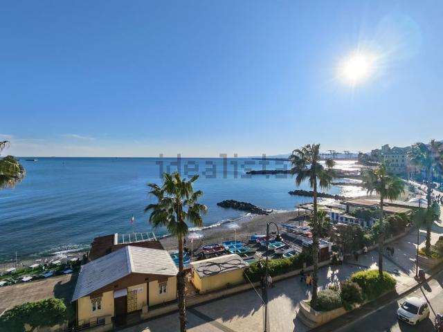 Appartamento in vendita di 60 m² in Lungomare di Pegli
