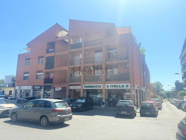Appartamento in vendita di 60 m² in Largo G. Falcone, 3
