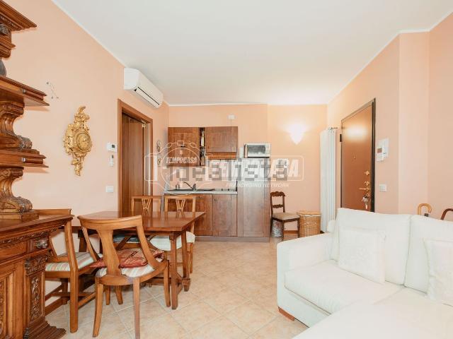 Appartamento in vendita di 60 m² in Strada Vecchia di Galliate, 17