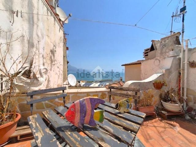Appartamento in vendita di 60 m² in Salita Castello, 2