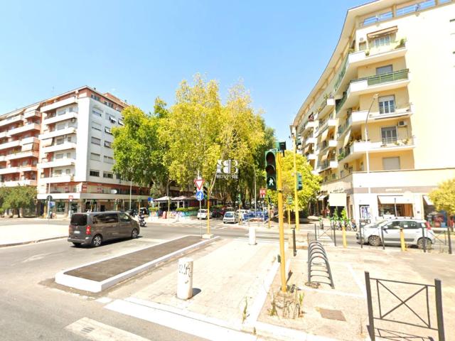 Appartamento in vendita di 60 m² in Via Tuscolana, 1248