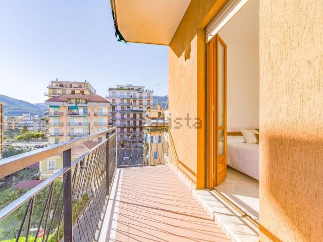 Appartamento in vendita di 60 m² in Via Varatella, 4