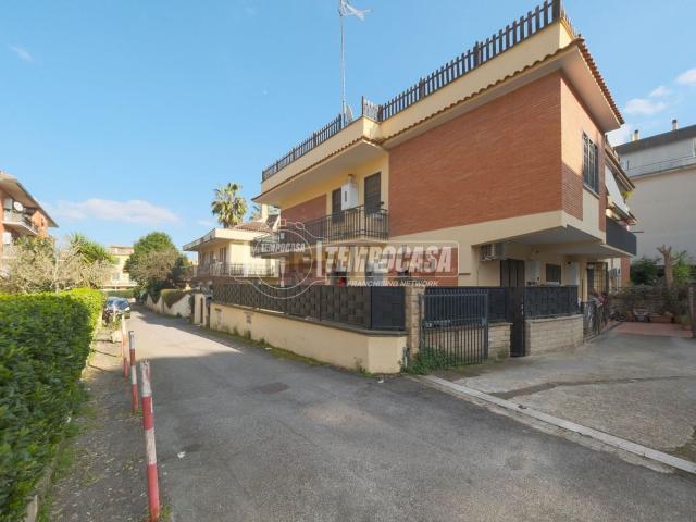 Appartamento in vendita di 60 m² in Via Villa San Giovanni in Tuscia, 11