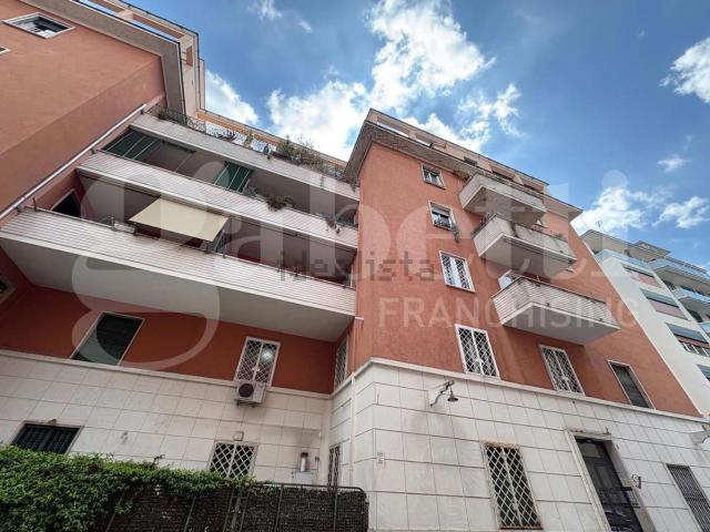 Appartamento in vendita di 60 m² in Via Anglona, 4
