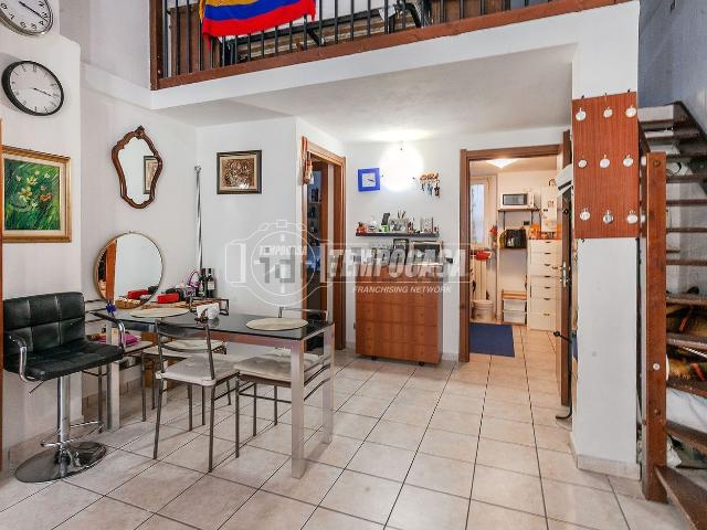 Appartamento in vendita di 60 m² in Via Antonio Carnevali, 98