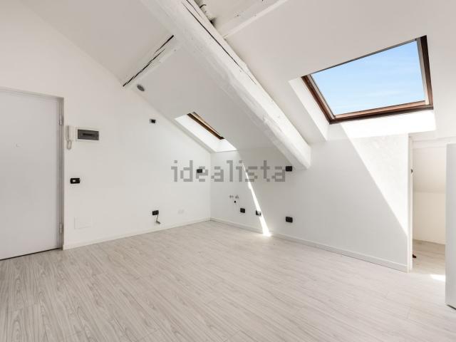 Appartamento in vendita di 60 m² in Via Antonio Rosmini, 1